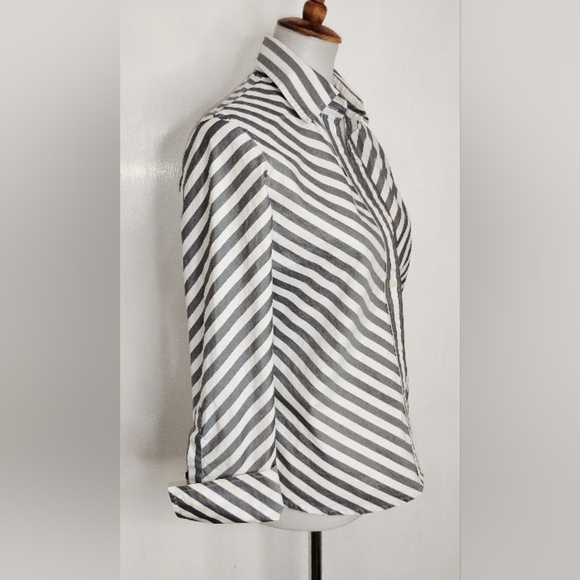BANANA REPUBLIC POPLIN STRIPED BLOUSE - Picture 3 of 8